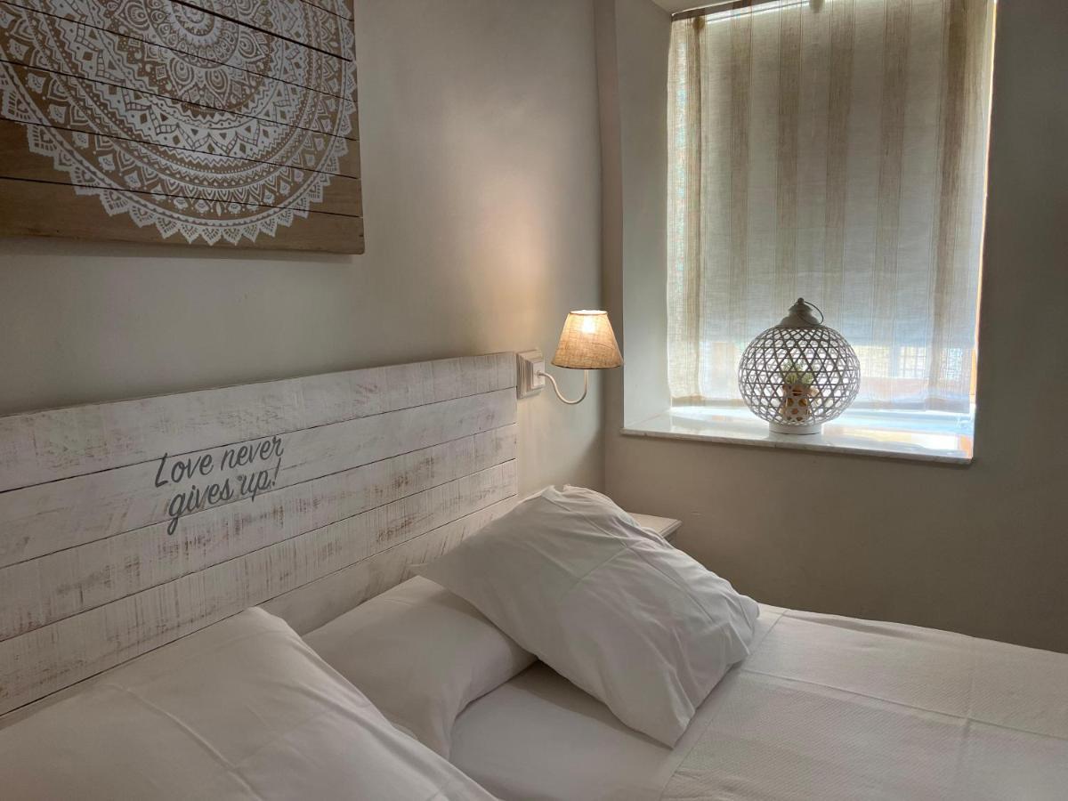 Aljara Mezquita Apartment กอร์โดบา ภายนอก รูปภาพ